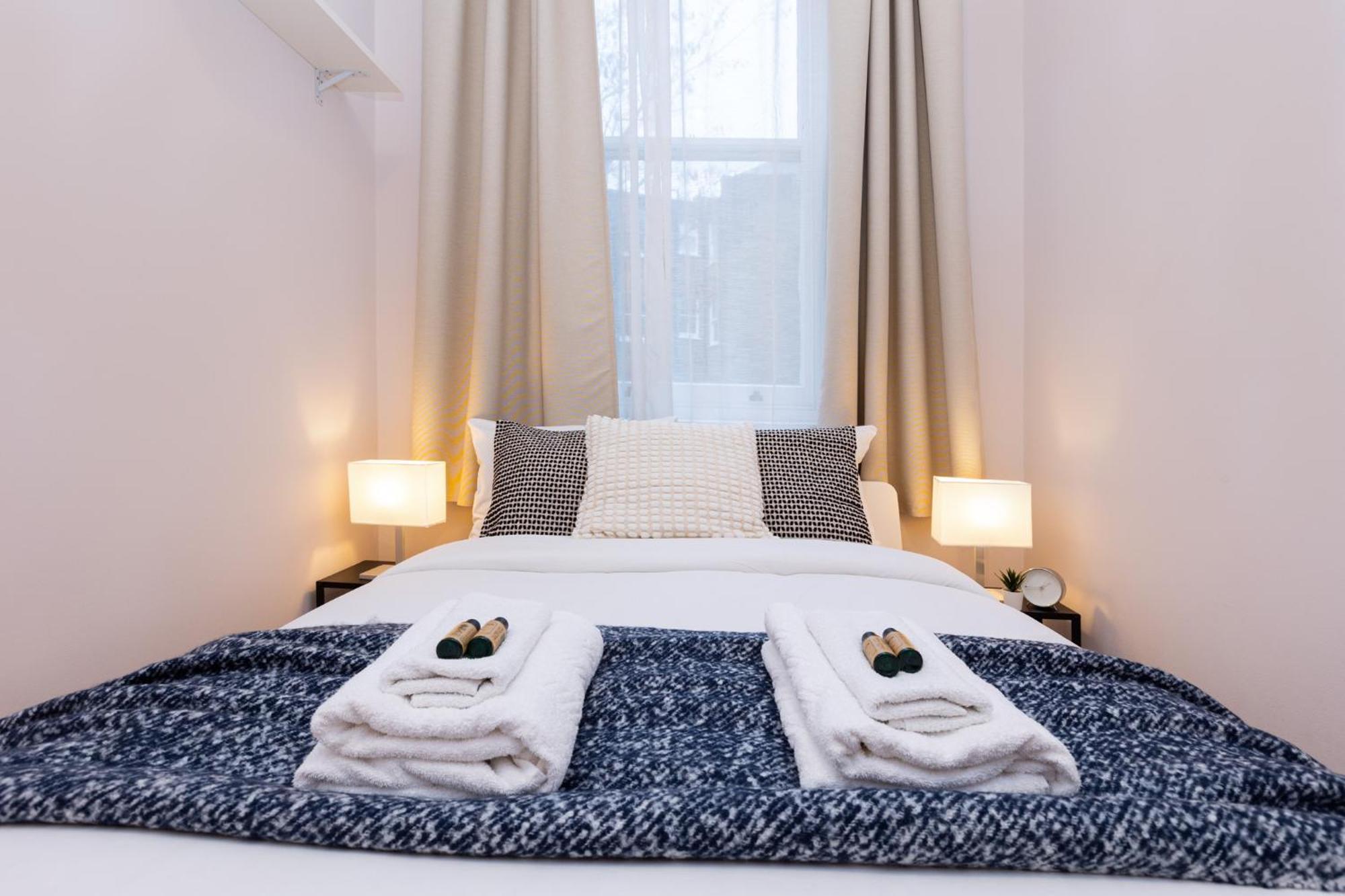 Bright & Charming 2br Flat Wbalcony In Maida Vale * Londra