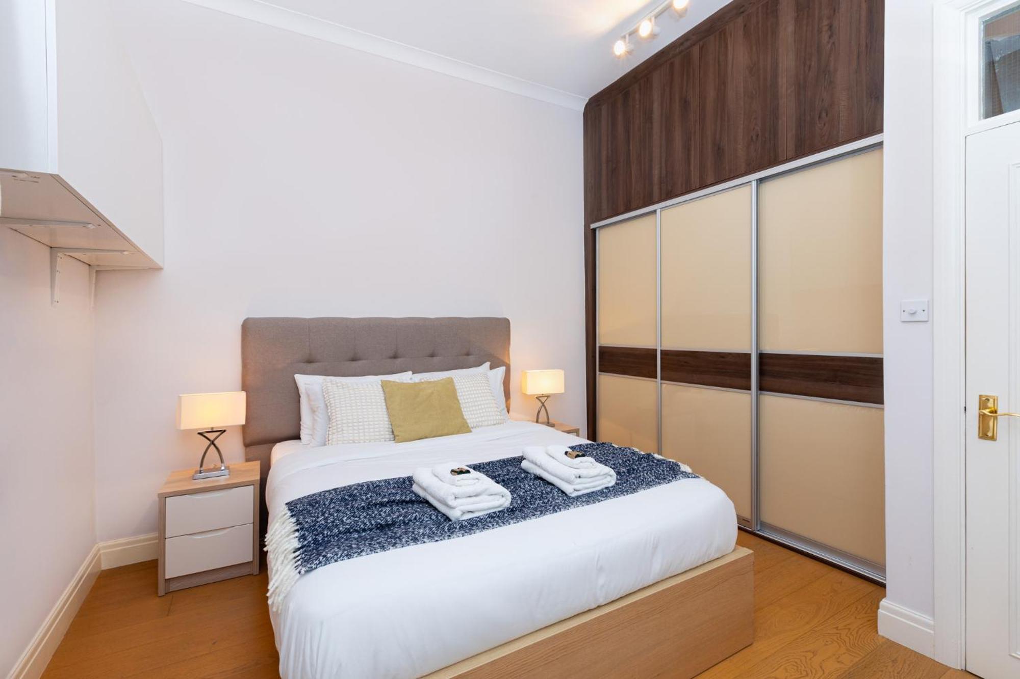 Bright & Charming 2br Flat Wbalcony In Maida Vale Apartament Londra