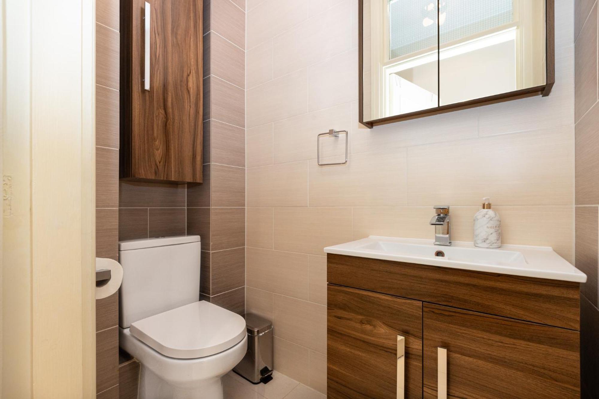 Apartament Bright & Charming 2br Flat Wbalcony In Maida Vale Londra